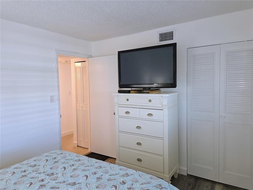 285 107th Avenue - Photo 16