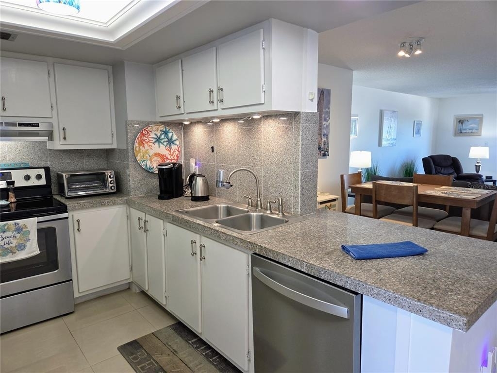 285 107th Avenue - Photo 11