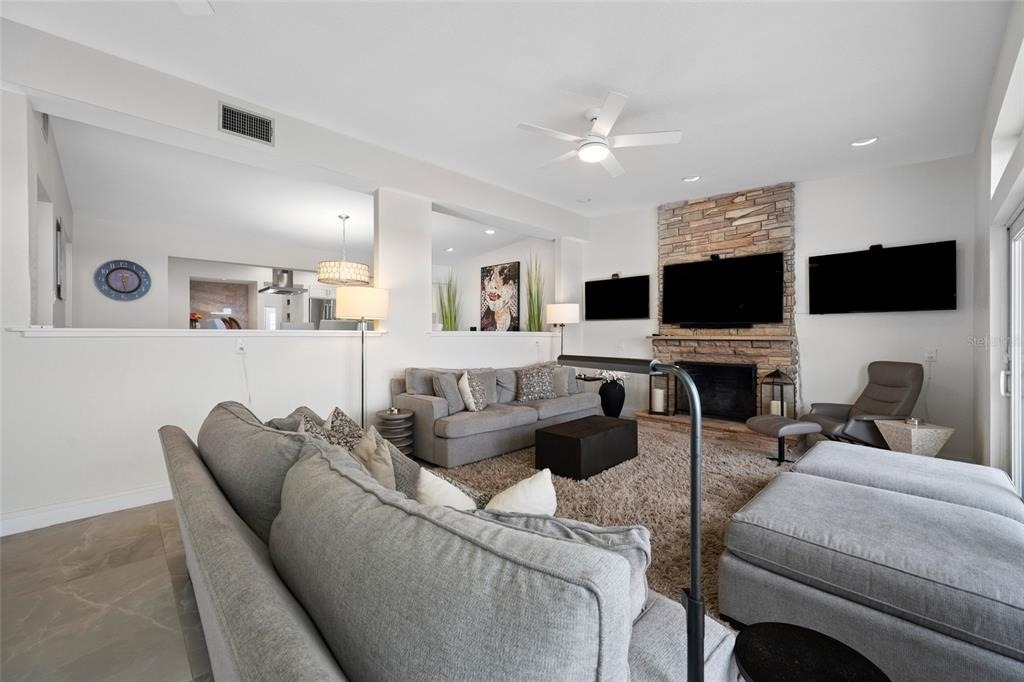 540 59th Avenue - Photo 2