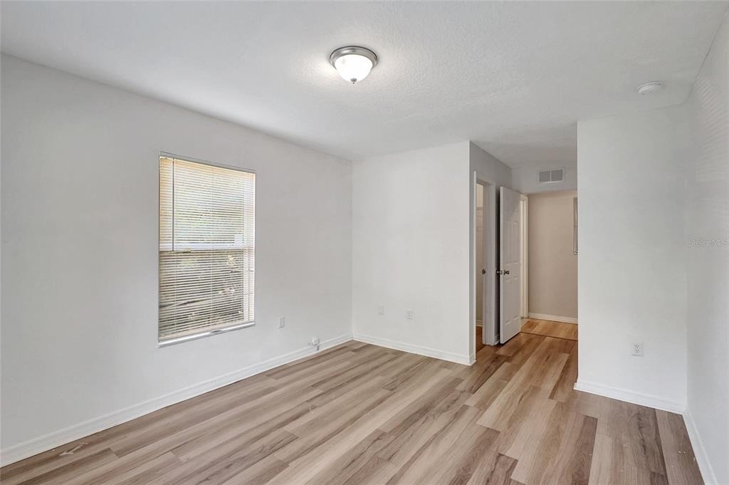 720 Newton Avenue S - Photo 8