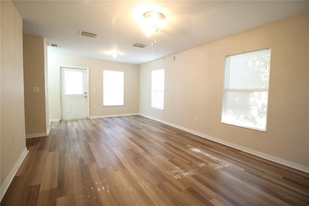 720 Newton Avenue S - Photo 2