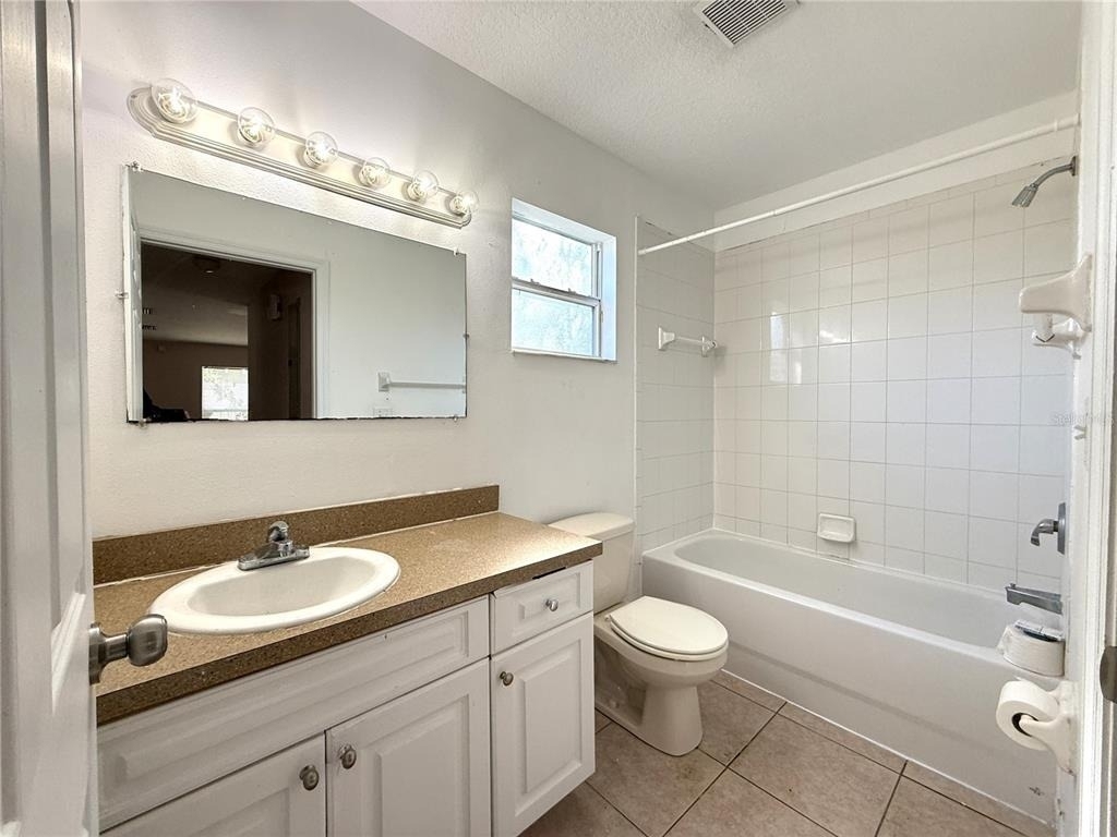 720 Newton Avenue S - Photo 10