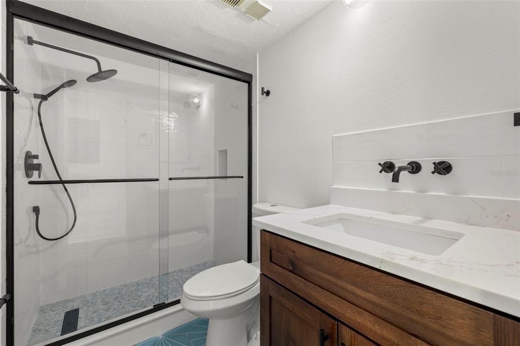 1 Windrush Boulevard - Photo 30