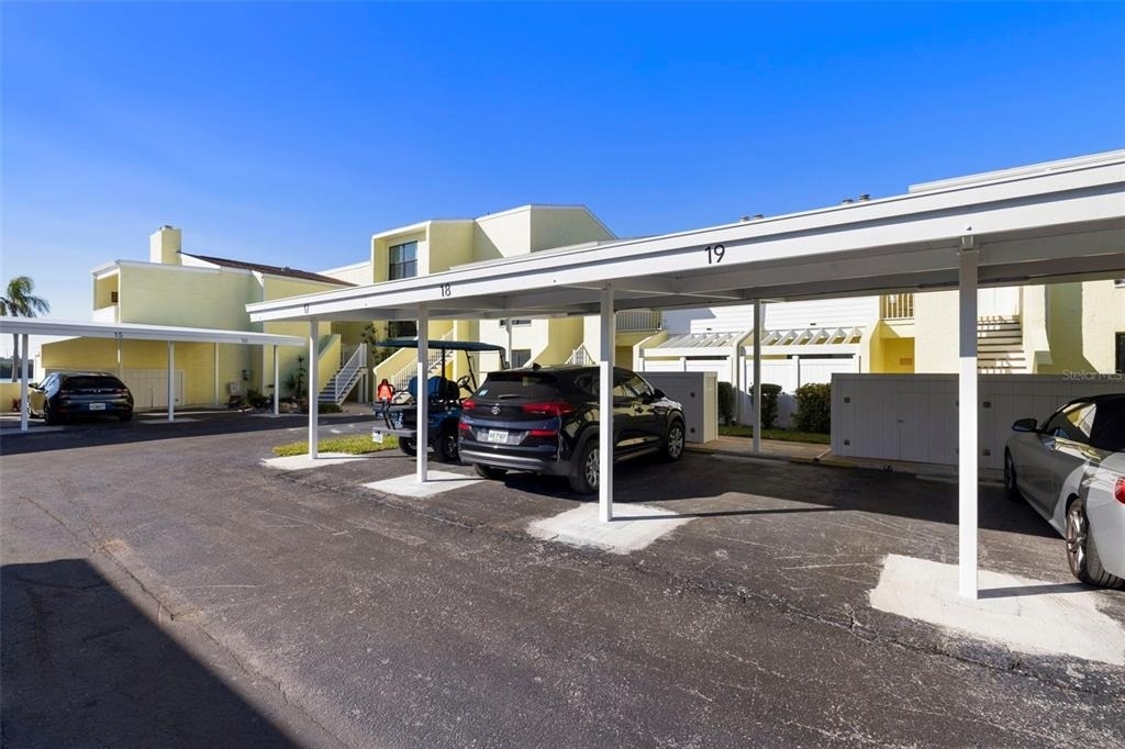 1 Windrush Boulevard - Photo 36
