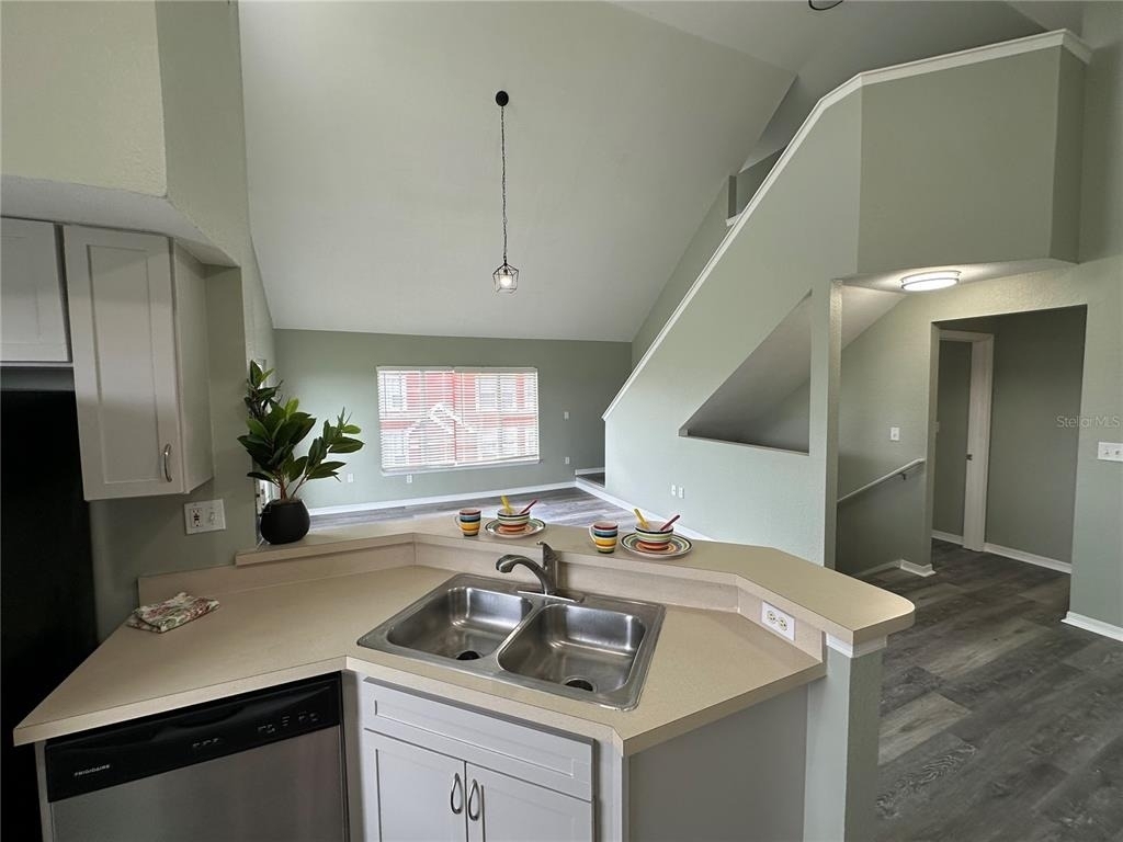 10534 White Lake Court - Photo 3