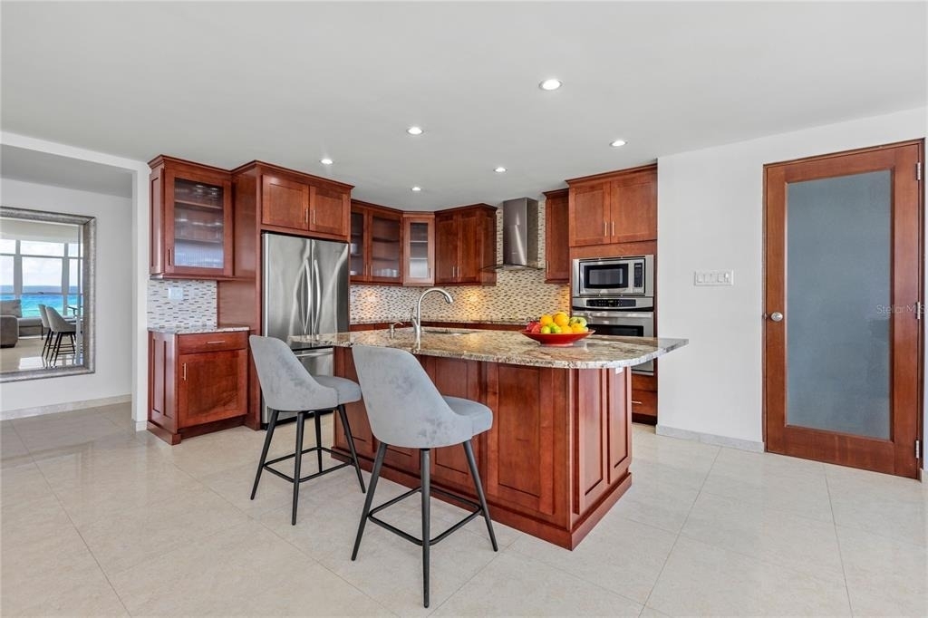 860 Ashford Ave - Photo 9