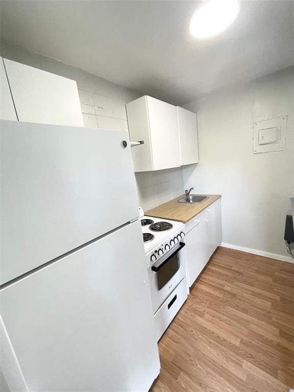 1341 West Point Drive - Photo 4