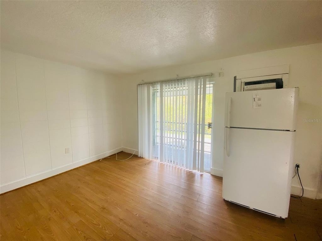 1341 West Point Drive - Photo 3