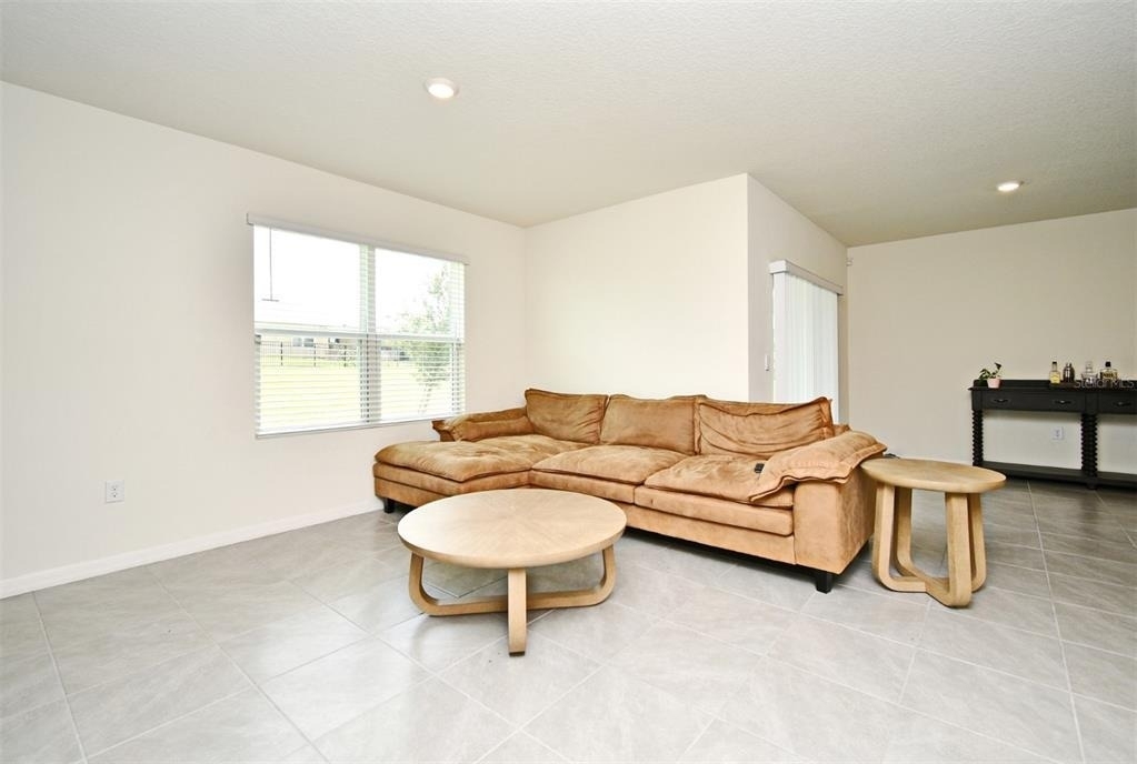 440 Baroness Way - Photo 6