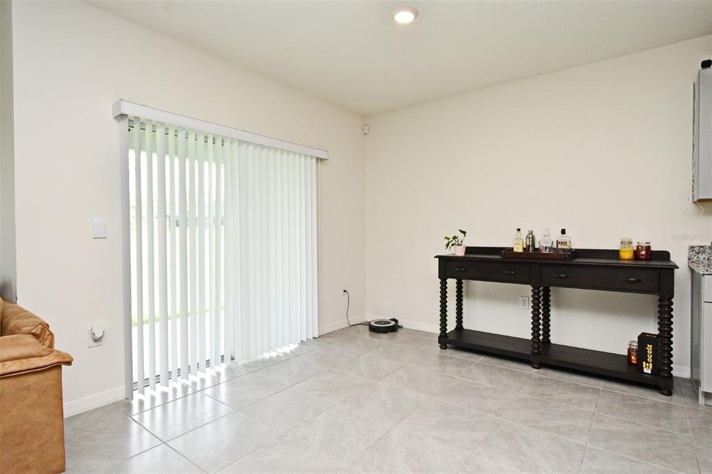 440 Baroness Way - Photo 5