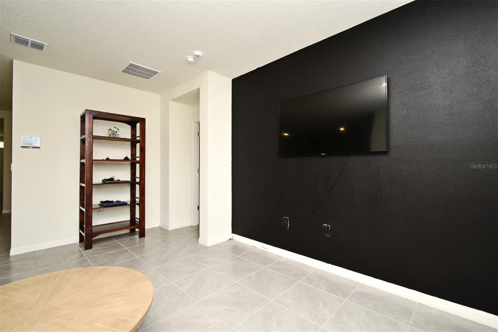 440 Baroness Way - Photo 7