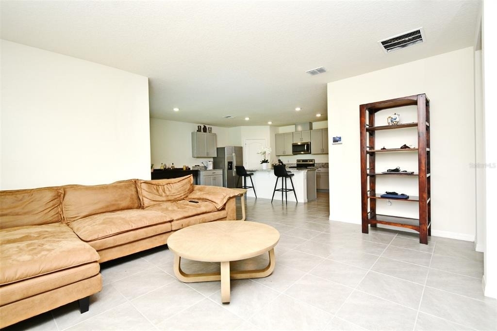 440 Baroness Way - Photo 3
