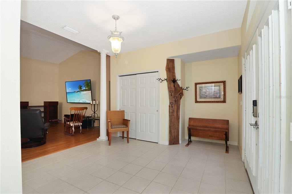 21300 Royal St Georges Lane - Photo 4