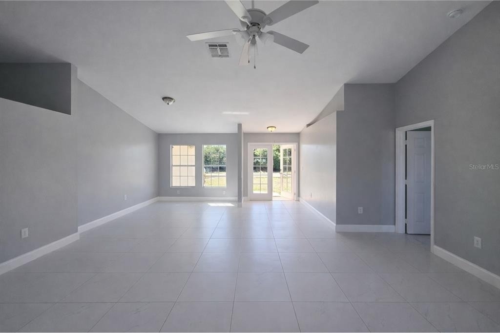3012 40th Street Sw - Photo 2