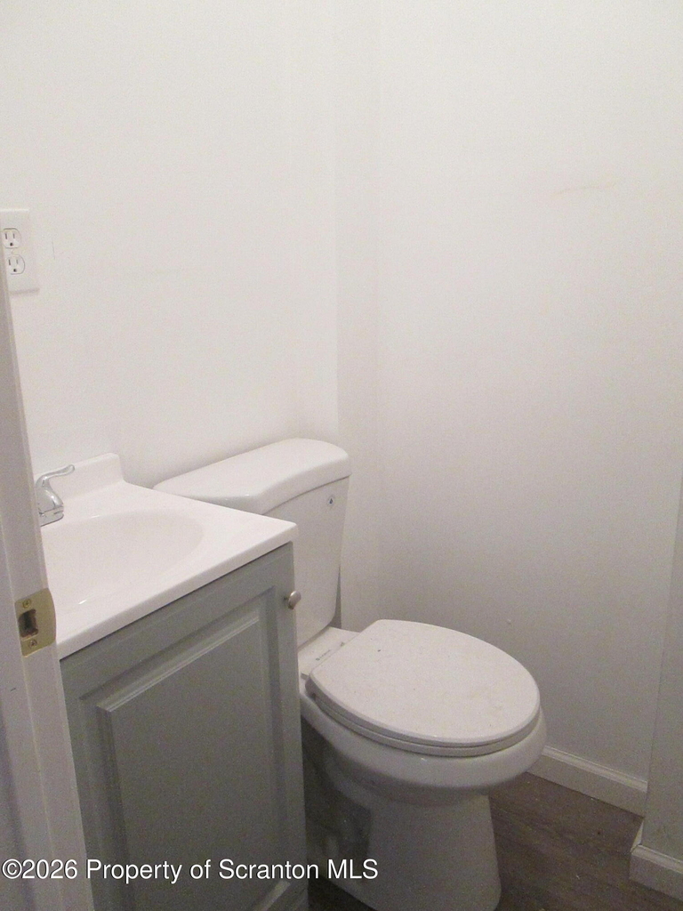 811 Cedar Avenue - Photo 5