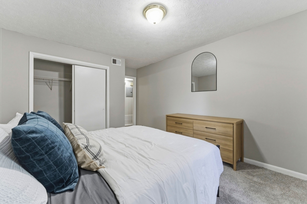 1750 Briarwood Road Northeast - Photo 9