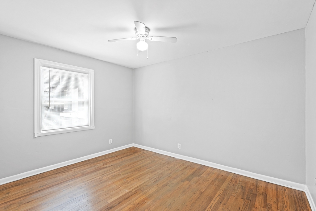 936 Mayson Turner Road Northwest - Photo 8