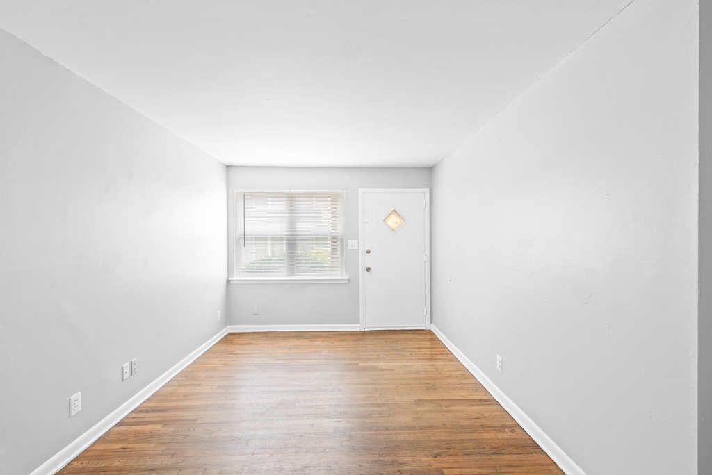 936 Mayson Turner Road Northwest - Photo 14