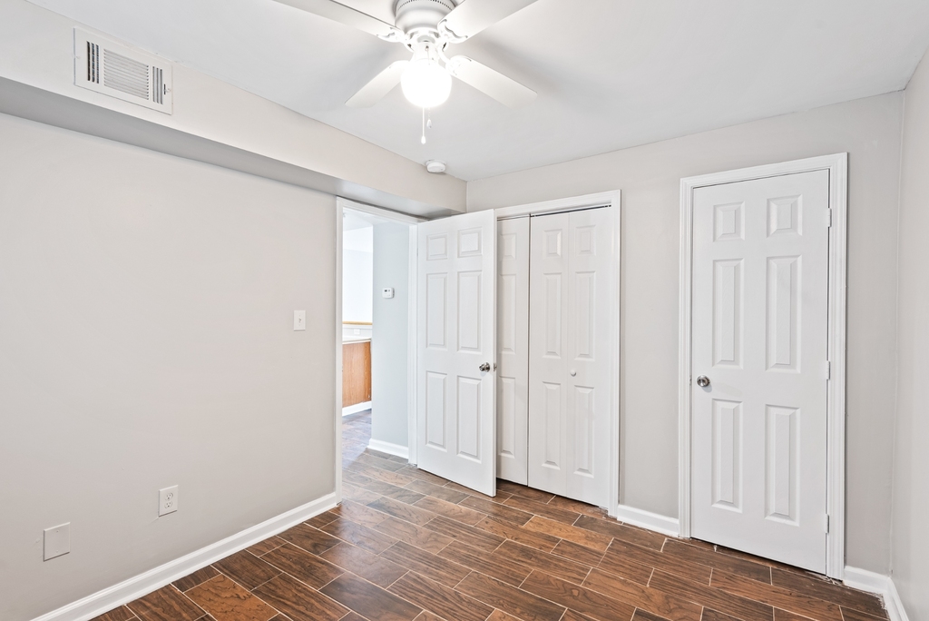 936 Mayson Turner Road Northwest - Photo 4