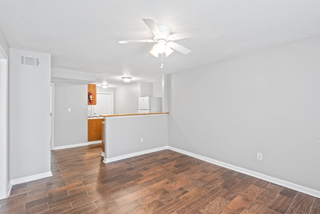 936 Mayson Turner Road Northwest - Photo 9