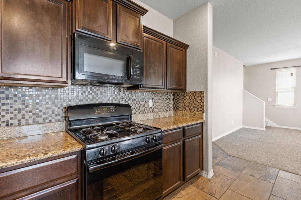 12664 Azulejos Street - Photo 11