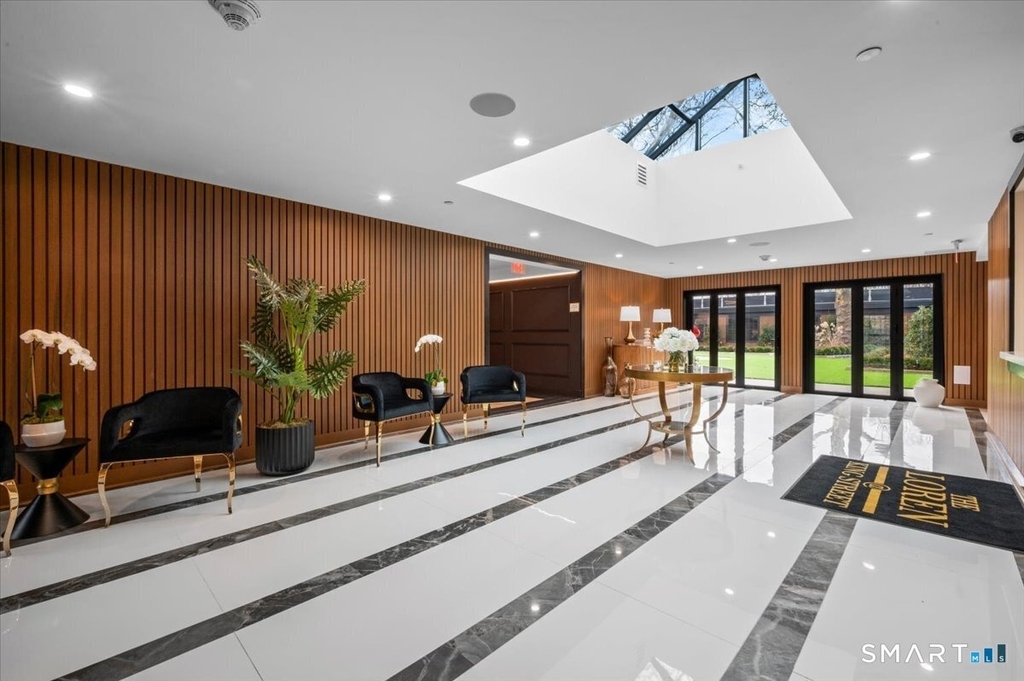 1188 King Street - Photo 2