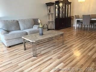 37 Greenwich Avenue - Photo 4