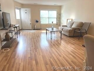 37 Greenwich Avenue - Photo 6