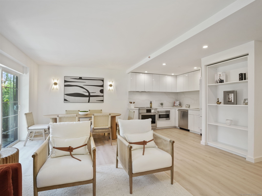 1188 King Street - Photo 17