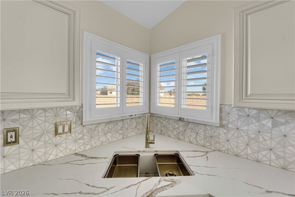 4016 Angel Face Street - Photo 14