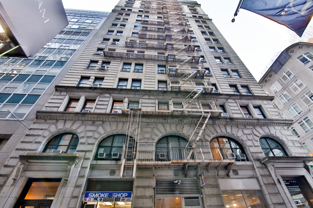 135 William Street - Photo 12