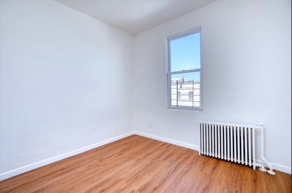 60-39 Maspeth Avenue - Photo 7