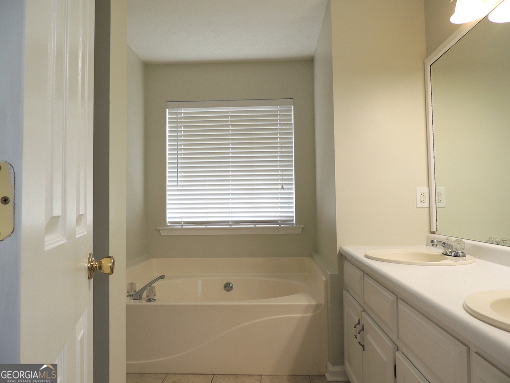 10 Brandon Drive - Photo 10
