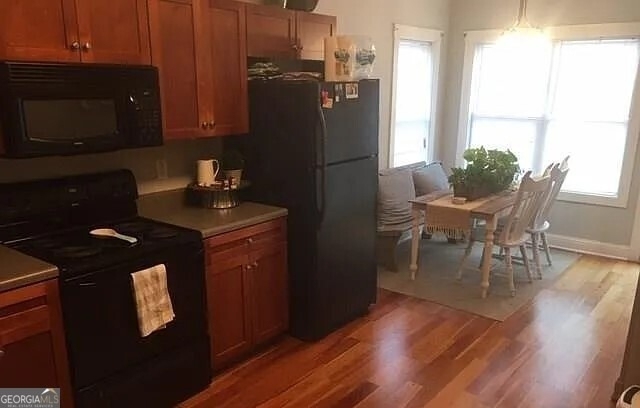 2060 Lakeside Drive - Photo 3