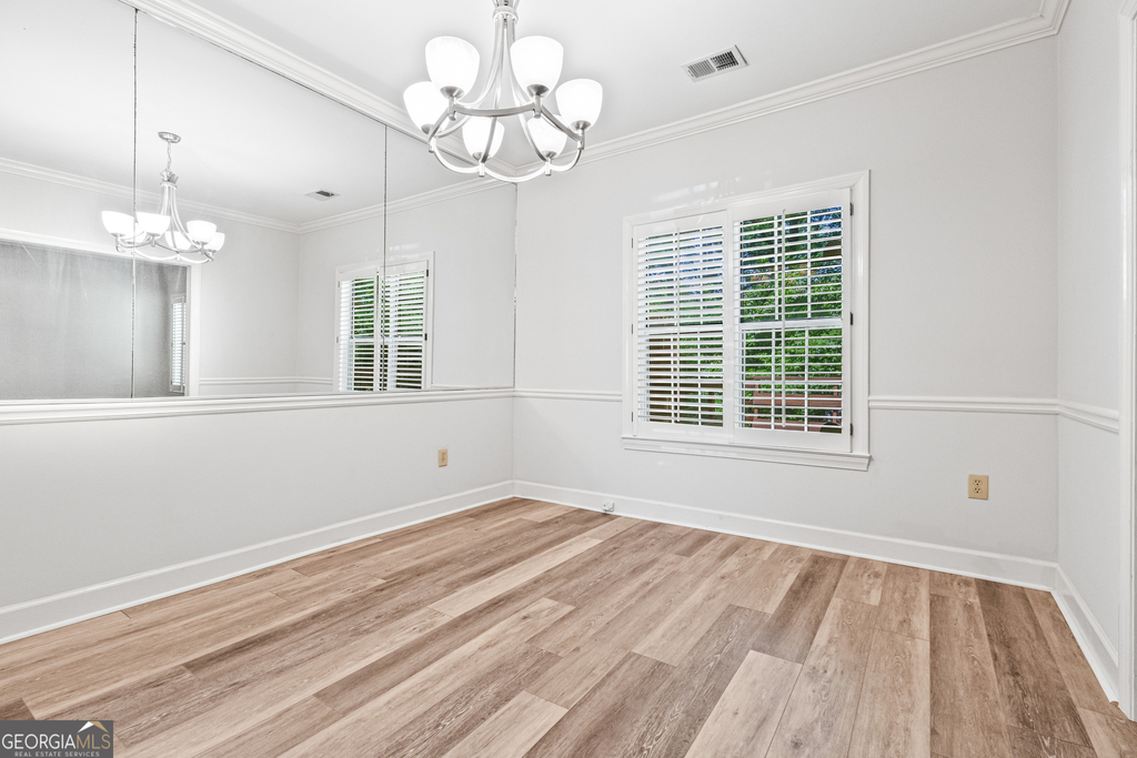 1160 Windsor Parkway - Photo 13