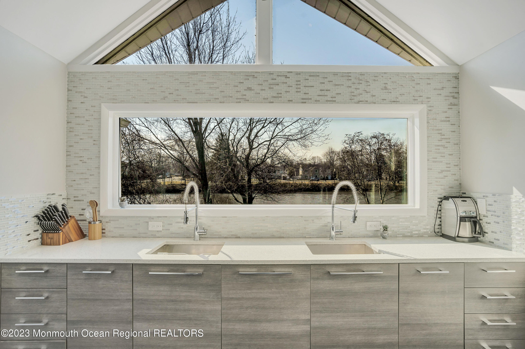 278 Lake Avenue - Photo 7