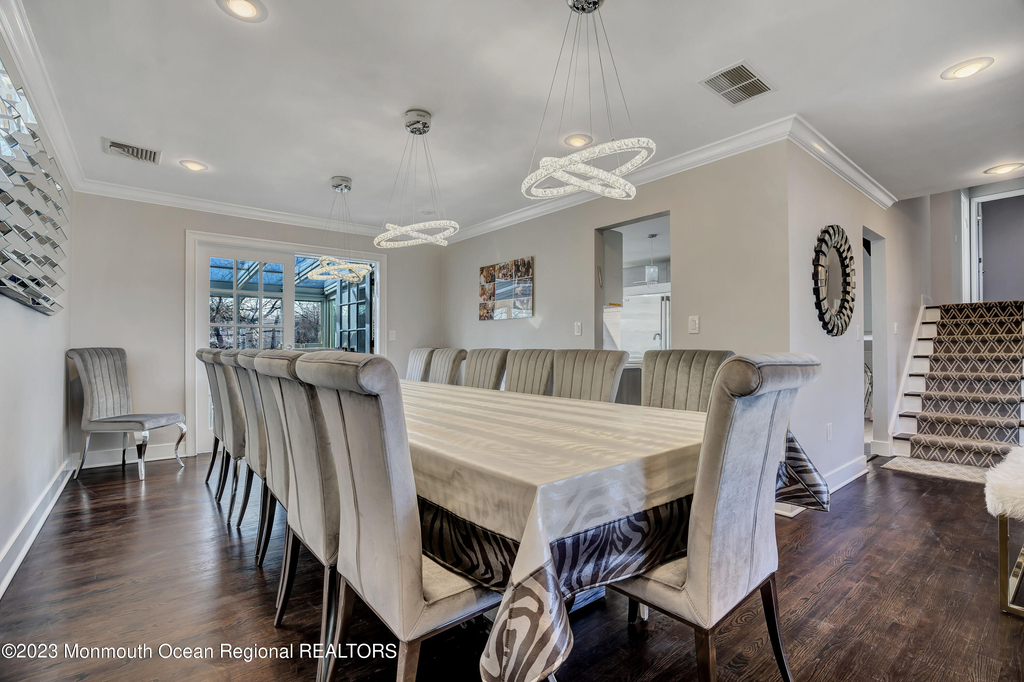 278 Lake Avenue - Photo 4