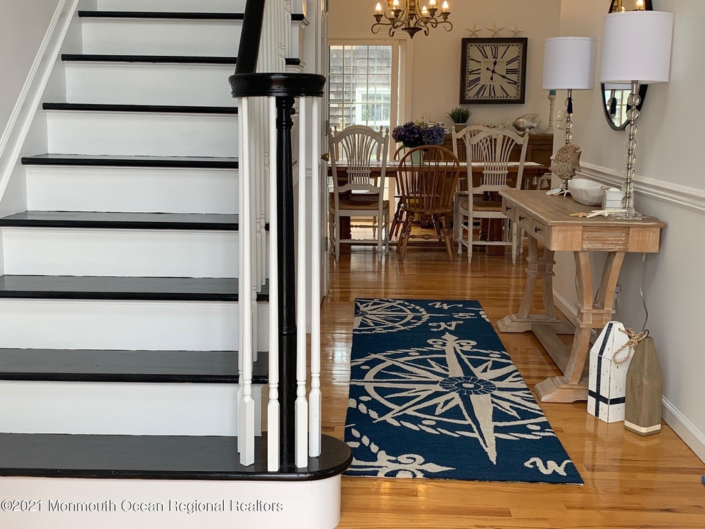 979 Ocean Avenue - Photo 4