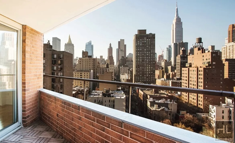 2nd Avenue - Photo 2