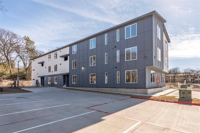 948 Corinth Street - Photo 1