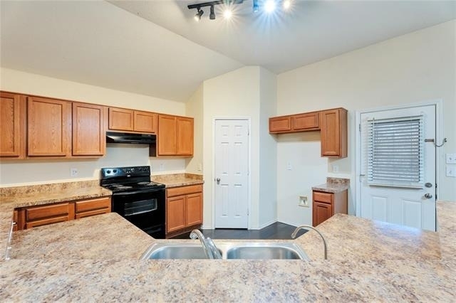 4816 Sapphire Lane - Photo 9