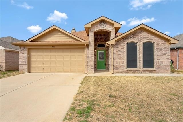 4816 Sapphire Lane - Photo 1