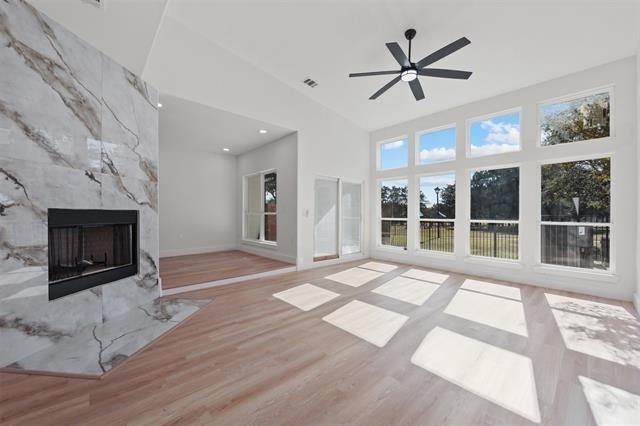 1412 Crosspointe Street - Photo 0