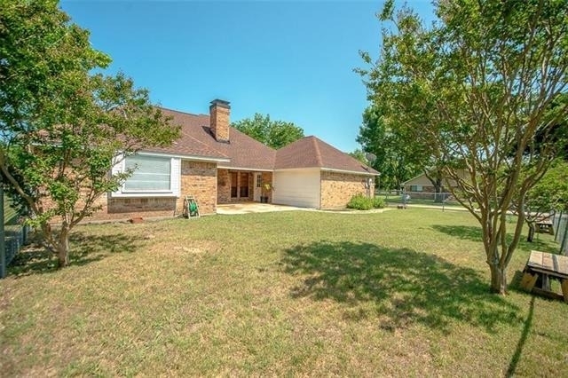 621 New Hope Road E - Photo 4