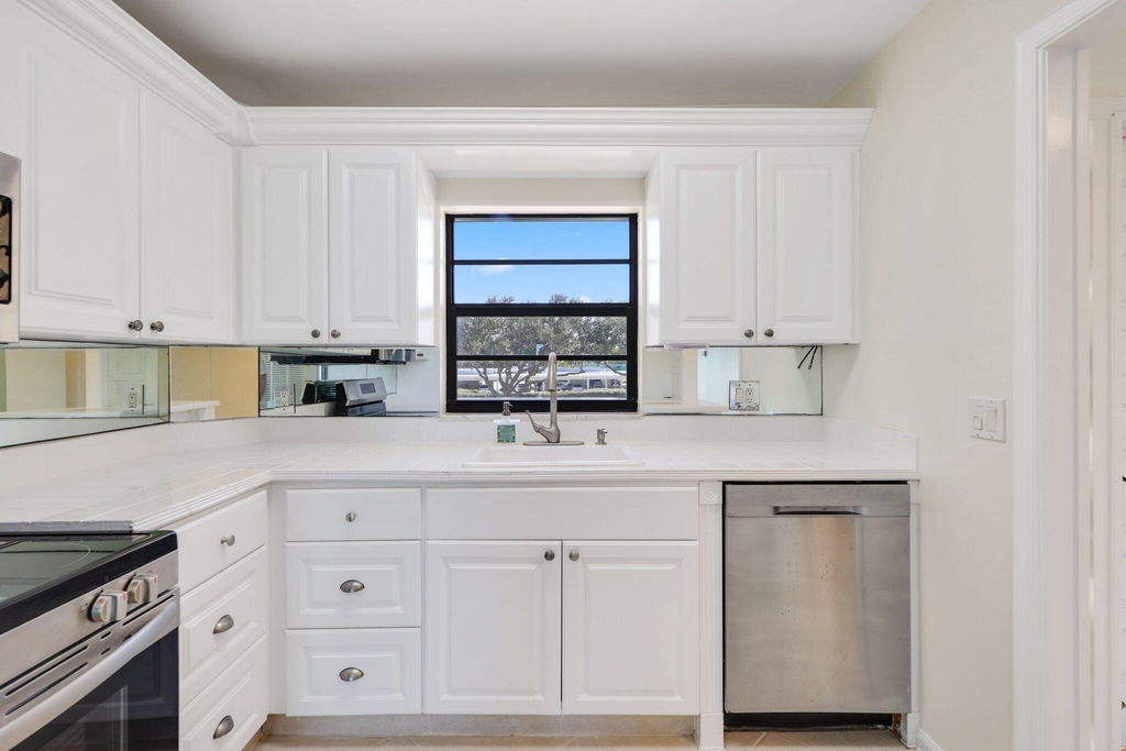 200 Intracoastal Place - Photo 5