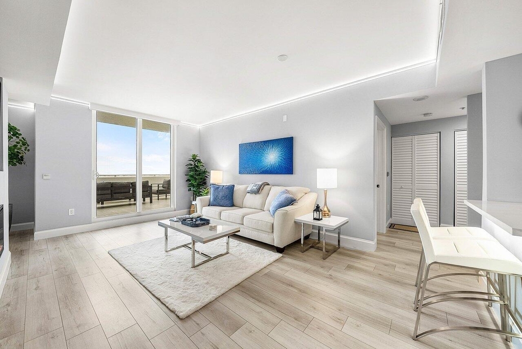 255 Evernia Street - Photo 13