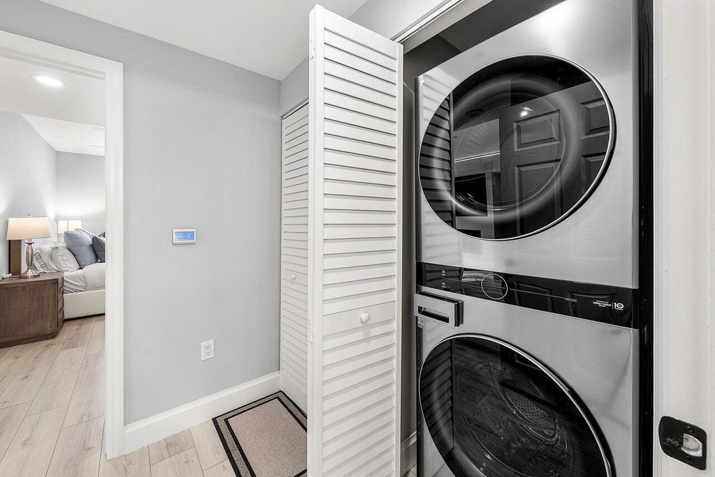 255 Evernia Street - Photo 18