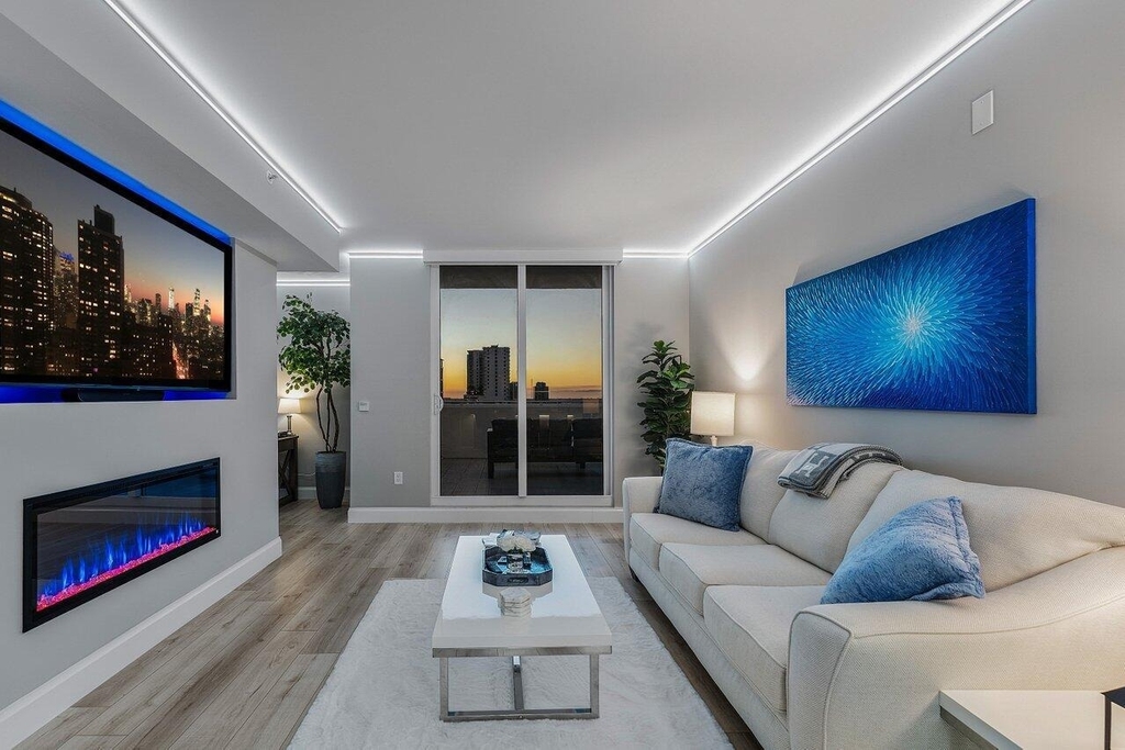 255 Evernia Street - Photo 8