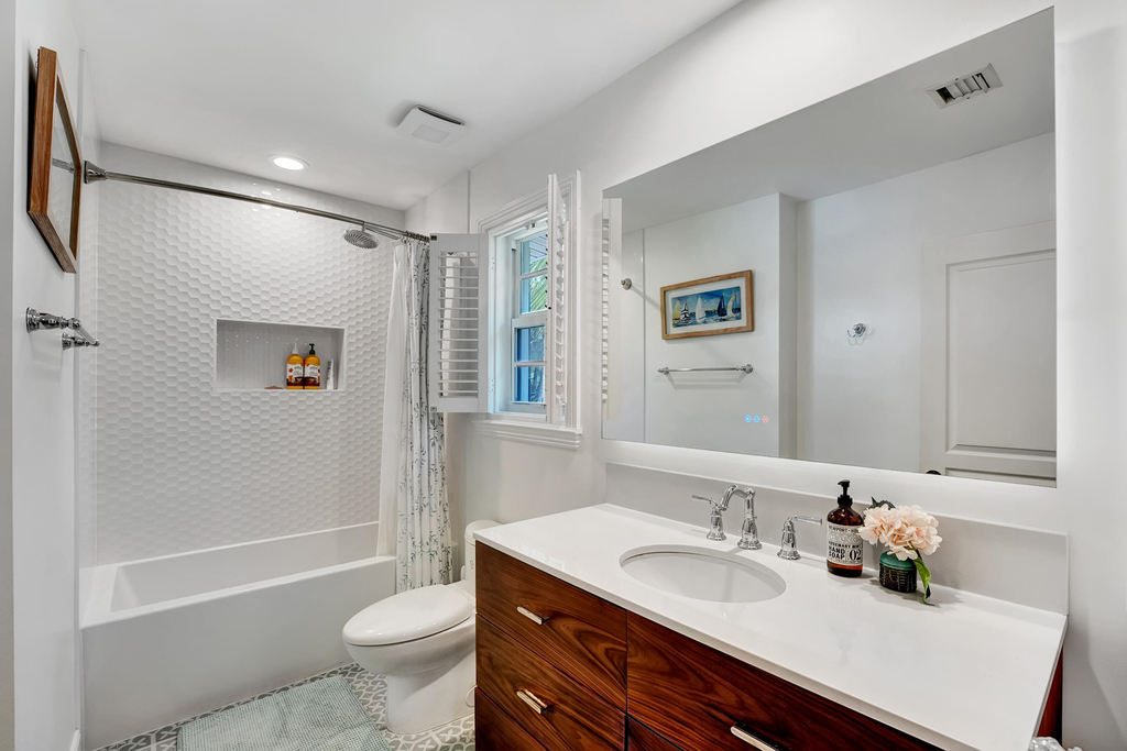 306 N Swinton Avenue - Photo 21