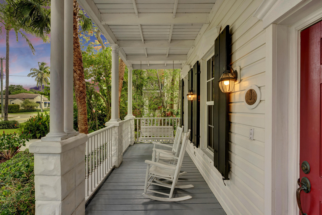 306 N Swinton Avenue - Photo 8